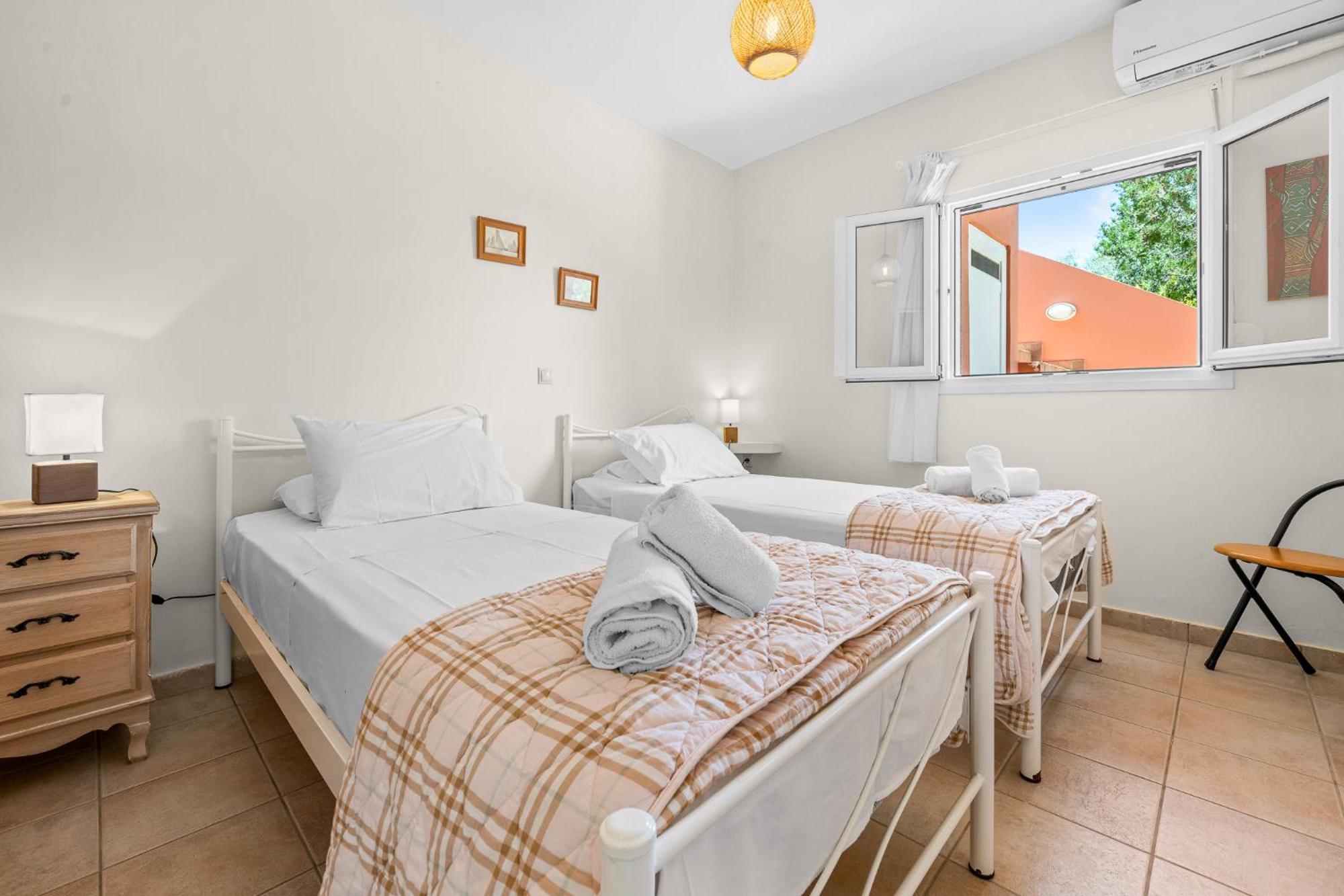 Villa Erato Tsoukaládhes Pokoj fotografie