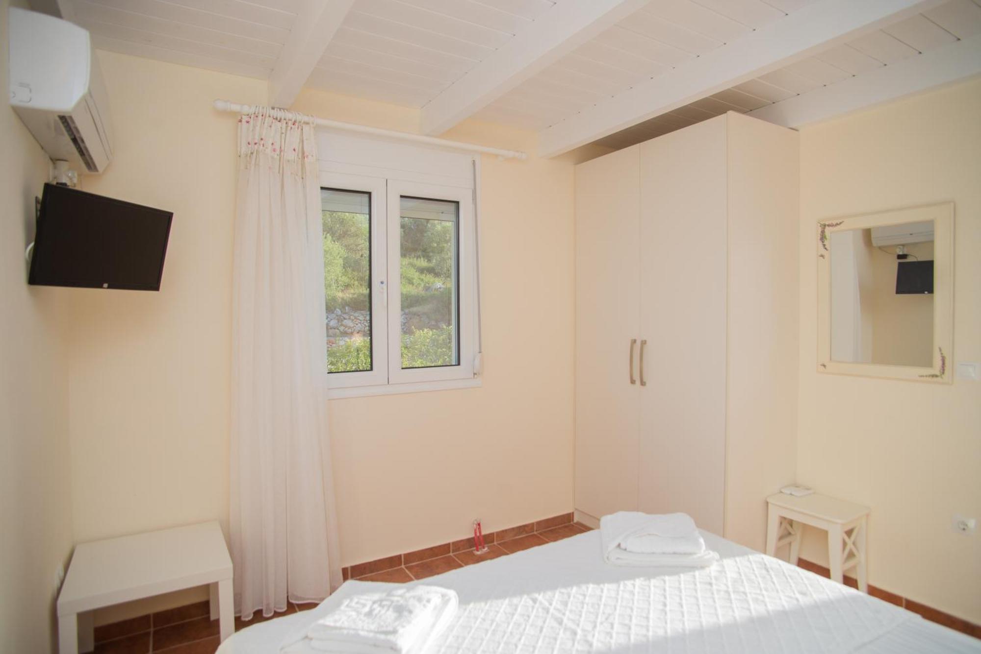 Villa Erato Tsoukaládhes Pokoj fotografie