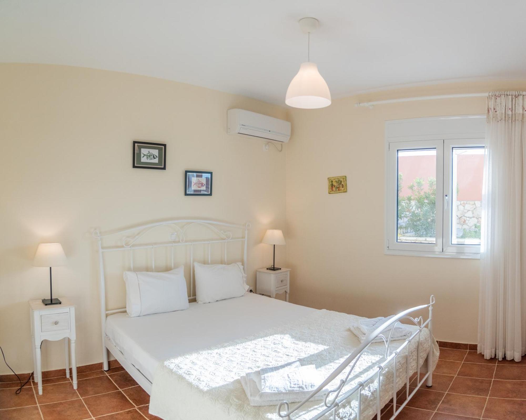 Villa Erato Tsoukaládhes Pokoj fotografie